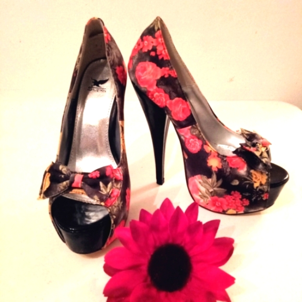 SALE🎁NWT🎁FREE GIFT INCLUDED🎁Stiletto Platform Peep Toe High Heel Double Bow - Picture 2 of 14
